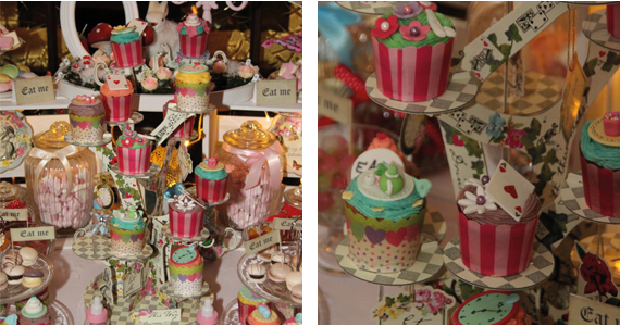 Cupcakes lassen sich perfekt mit einem Gebäckständer auf dem Sweet Table anrichten.