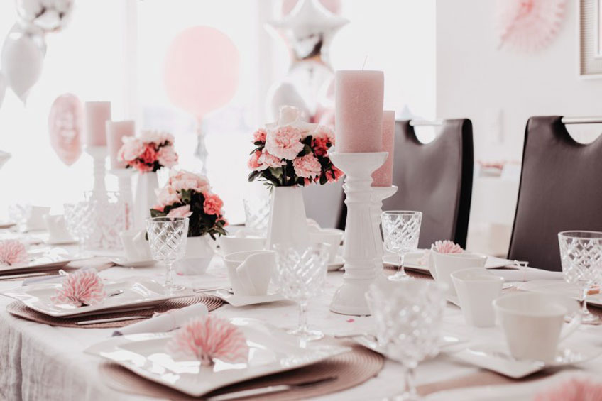Tischdekoration auf der Babyparty in Rosa & Weiß (c) Anna Fichtner Fotografie