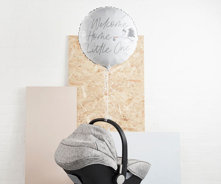 Überrasche Mama und Baby mit einem süßen Willkommens-Ballon, wenn sie nach Hause kommen!