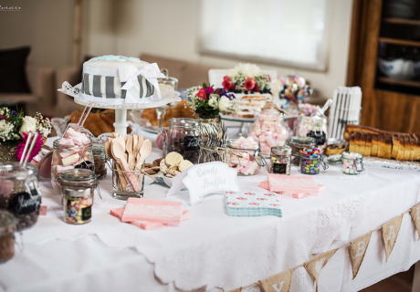 Fantastischer Sweet Table im Landhaus-Look